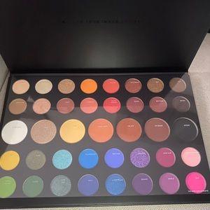 Morphe x James charles eyeshadow palette